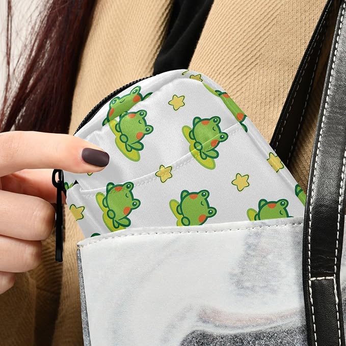 Fustylead Travel Pill Organizer Case Zipper for Purse with Removable Weekly Pill Box for Medicine, Vitamin, Supplement Medicine Organizer (Green Frog)