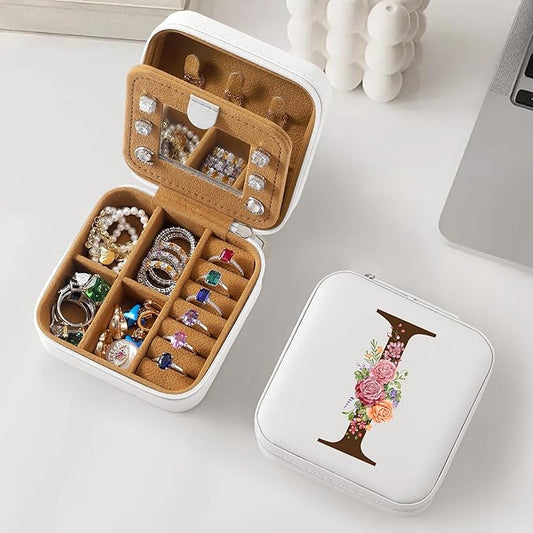 Parima Christmas Stocking Stuffers Gifts Travel Jewelry Organizer for Women - Small Letter Jewelry Boxes Travel Essentials Gifts for Women Mom Friends Birthday Her Bridesmaids - Letter I, White