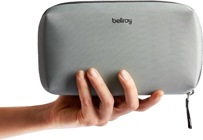 Bellroy Tech Kit (Tech Accessories Organizer Pouch, Zipper Closure Design, Stores Power Bank, Phone Charger, Cables & More, Internal)