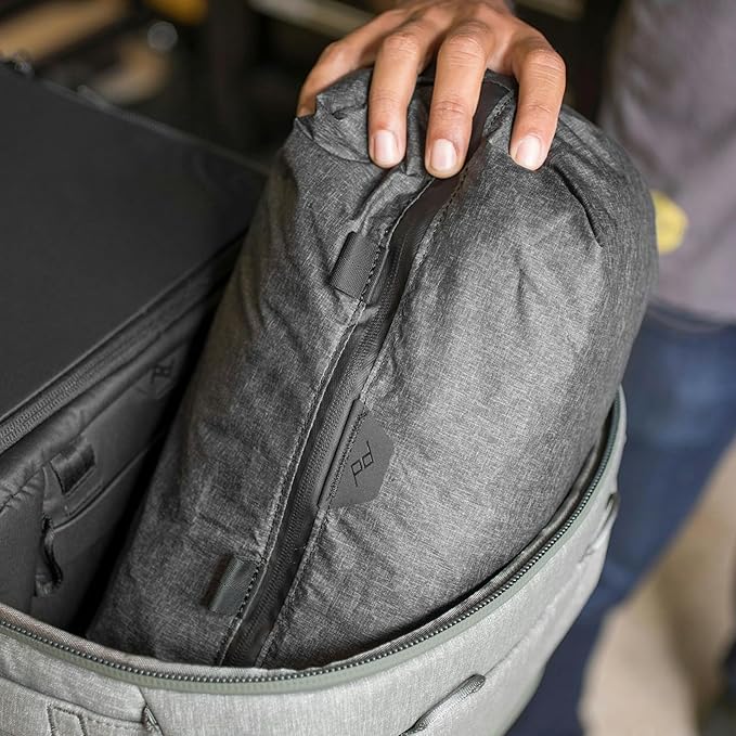 Peak Design Shoe Pouch, Charcoal, Ultralight Travel Organizer Bag for Shoes or Other Items, Weatherproof Shell, Packs into Itself, Fits 1–2 Pairs of Shoes, Works with Peak Design Travel Bags