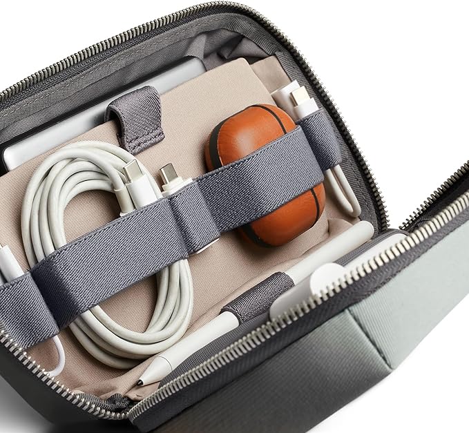 Bellroy Tech Kit (Tech Accessories Organizer Pouch, Zipper Closure Design, Stores Power Bank, Phone Charger, Cables & More, Internal)
