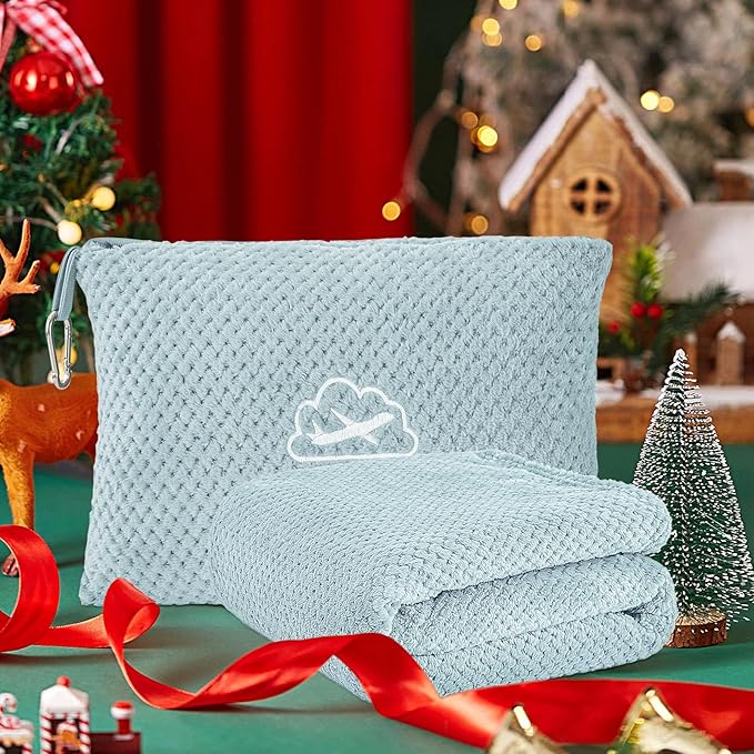 BEDELITE Travel Blanket with Bag, Ultra-Soft Jacquard Fleece Blanket with Luggage Sleeve & Backpack Clip, Airplane Blanket Travel Essentials, Blue