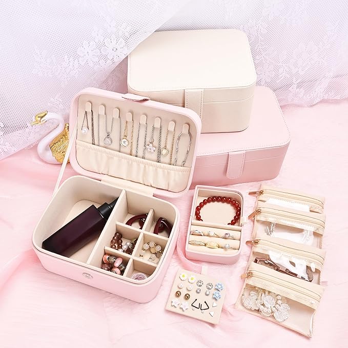 2 Layer Portable Jewelry Box, Large Jewelry Travel Case with 4 Jewelry Pouches, Medium Size Jewelry Organizer Box for Earrings, Necklaces, Bracelets (light pink)