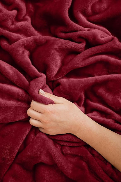 EverSnug Travel Blanket and Pillow - Ultra-Soft, Compact & Lightweight, 65x40 Inches, with Carry Case, Luggage Sleeve & Backpack Clip for Airplane Comfort (Burgundy)