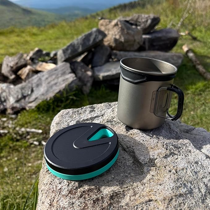 Travel RX Pill Case by Type Two Labs – Weekly 7 Day Pill Box, Compact Magnetic Organizer for Pills fits Purses or Pockets, Rugged Daily Caddy Holds Vitamins, Supplements and Medication. (Vibrant Teal)