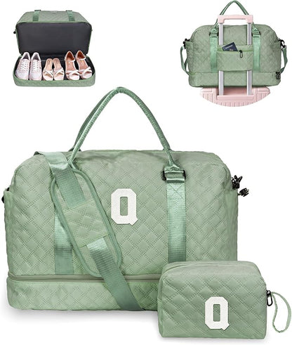 Personalized Teacher Gifts, Gifts for Women-Girl Travel Bag with Shoe Compartment, Personalized Weekender Bag, Monogram Overnight Bag for Women, Letter Travel Bag with Makeup Bag (Letter Q)