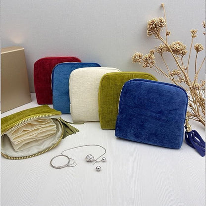 Small Travel Jewelry Case, Soft Velvet Organizer Pouch for Bangle, Bracelets, Large Earrings, Beaded necklace, Anti-Scratch & Portable Jewelry Bag Holder for Travel & Everyday Use (Olive Green)