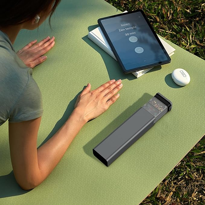 7 Day Weekly Metal Pill Organizer Travel, Kursoaya Premium Aluminum Daily Pill Box, Cute Portable Pill Case, Large Capacity Pill Holder for Supplements, Pills, Vitamins, Medicine (Steel Grey)