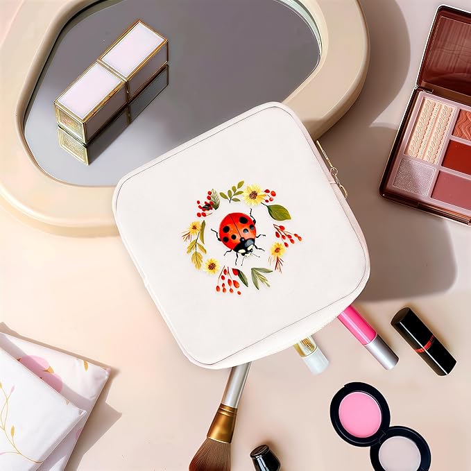Ladybugs Mini Makeup Bag, Ladybugs Gift For Women Girls, Cute Portable Zipper Pouch Cosmetic Bag For Teen Girls Kids, Small Storage Bag For Sanitary Pad, Period napkin bag!