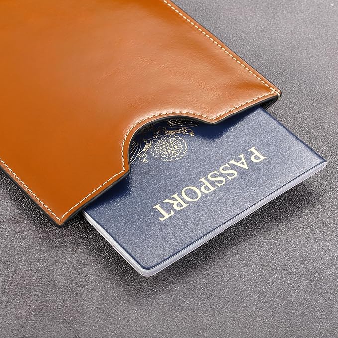 HISCOW Minimalist Passport Sleeve - Italian Calfskin (Antiqued Brown)