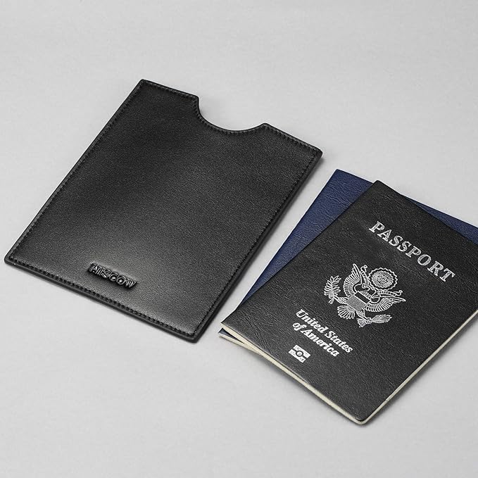 HISCOW Minimalist Passport Sleeve - Italian Calfskin (Black)