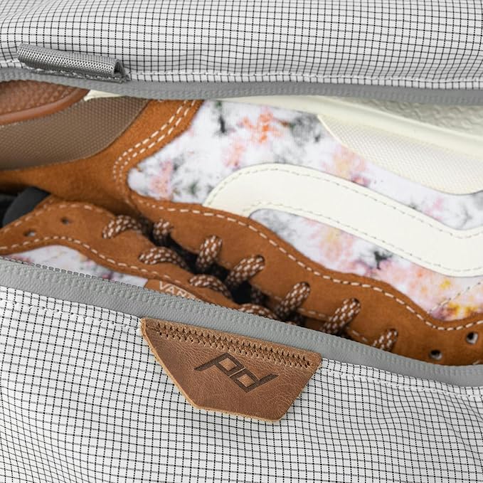 Peak Design Shoe Pouch, Raw, Ultralight Travel Organizer Bag for Shoes or Other Items, Weatherproof Shell, Packs into Itself, Fits 1–2 Pairs of Shoes, Works with Peak Design Travel Bags