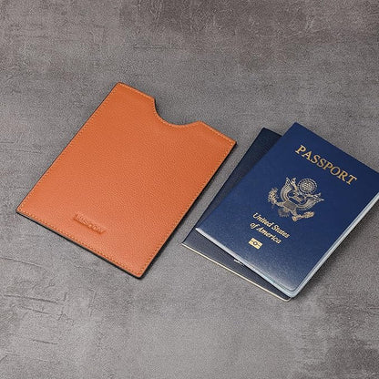 HISCOW Minimalist Passport Sleeve - Italian Calfskin (Tan)