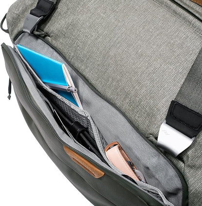 Peak Design Travel Duffel, Extra-Wide Single Zip Access, Weatherproof Shell, 4 External Pockets, Fits Packing Cubes & Camera Cubes, Ideal for Weekend Trips, Versatile Duffel Bag for Travel